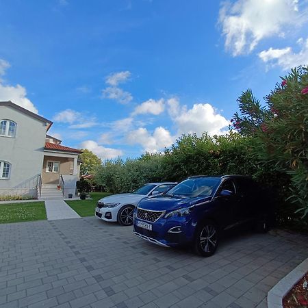 Apartman Ika Umag Ngoại thất bức ảnh