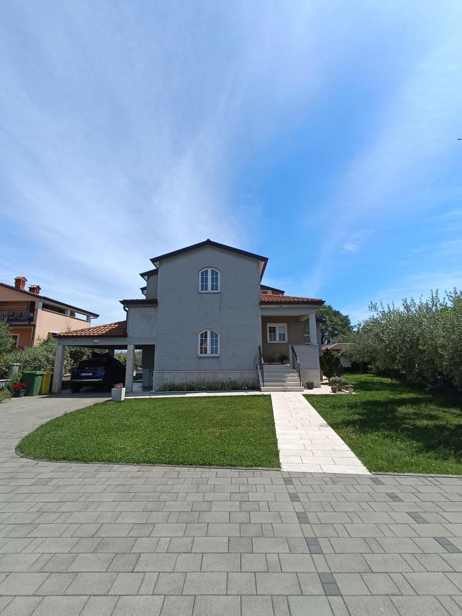 Apartman Ika Umag Ngoại thất bức ảnh