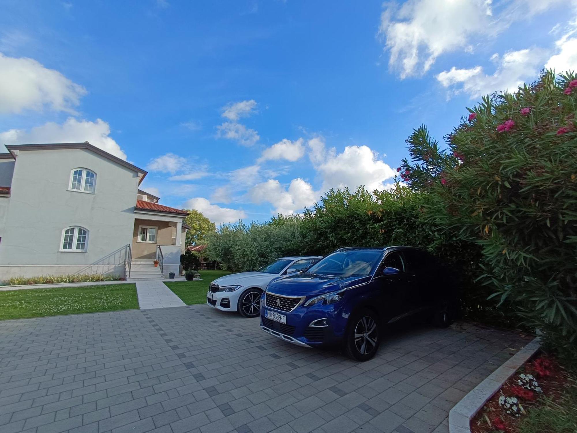 Apartman Ika Umag Ngoại thất bức ảnh