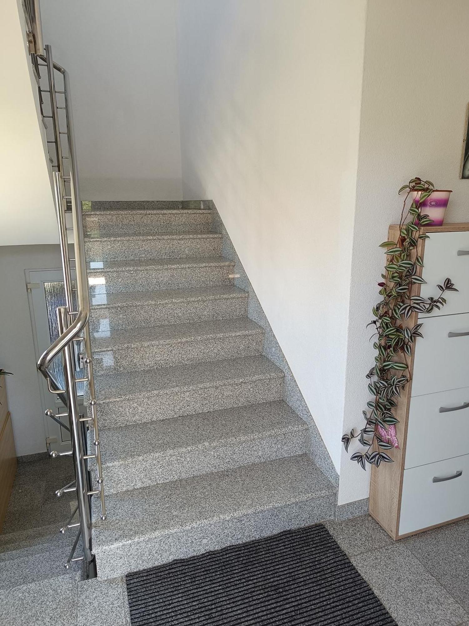 Apartman Ika Umag Ngoại thất bức ảnh