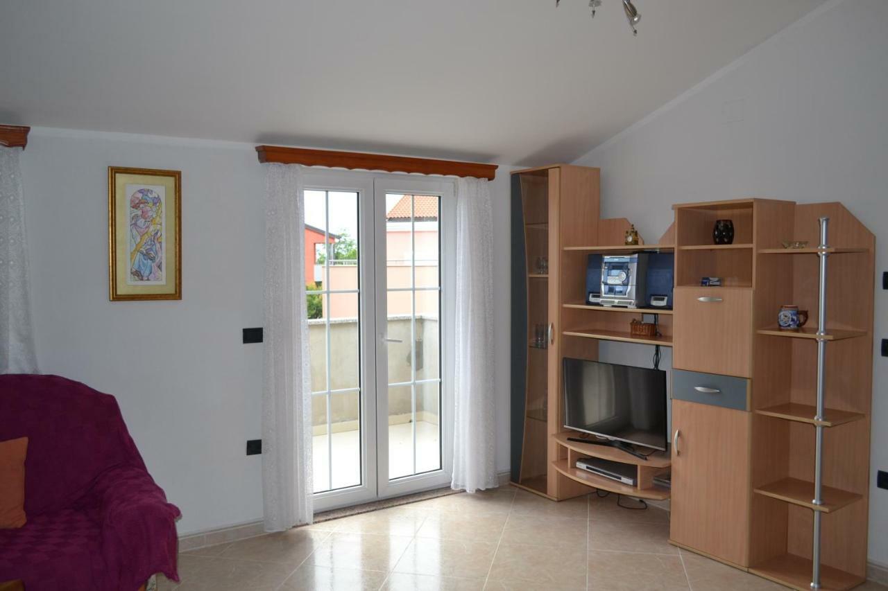 Apartman Ika Umag Ngoại thất bức ảnh