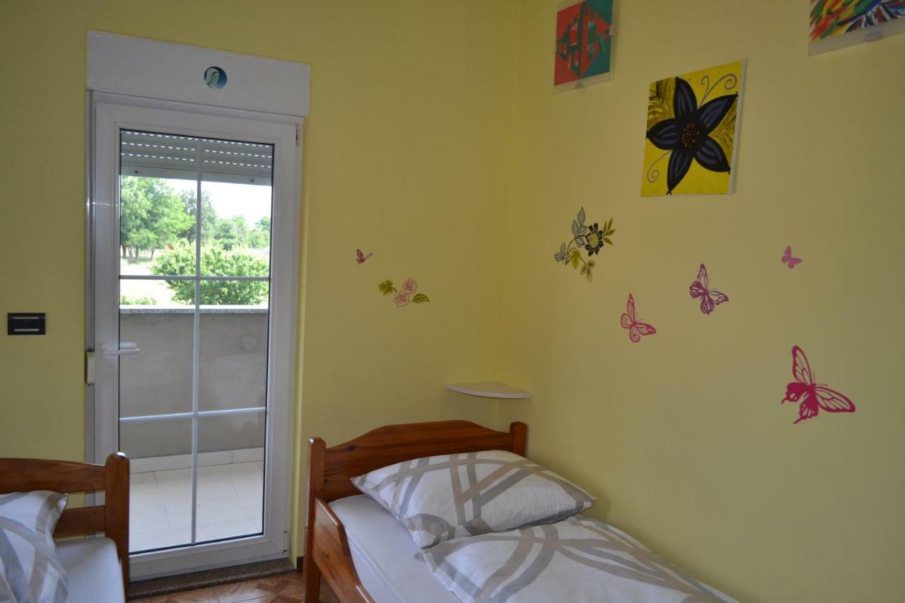 Apartman Ika Umag Ngoại thất bức ảnh